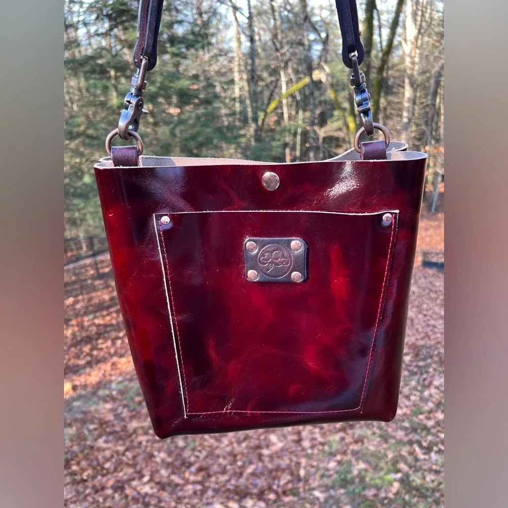 [SOLD] Artisan Made Original Little Raincloud Leather Goods Small Shoulder Bag. - Picture 7 of 14